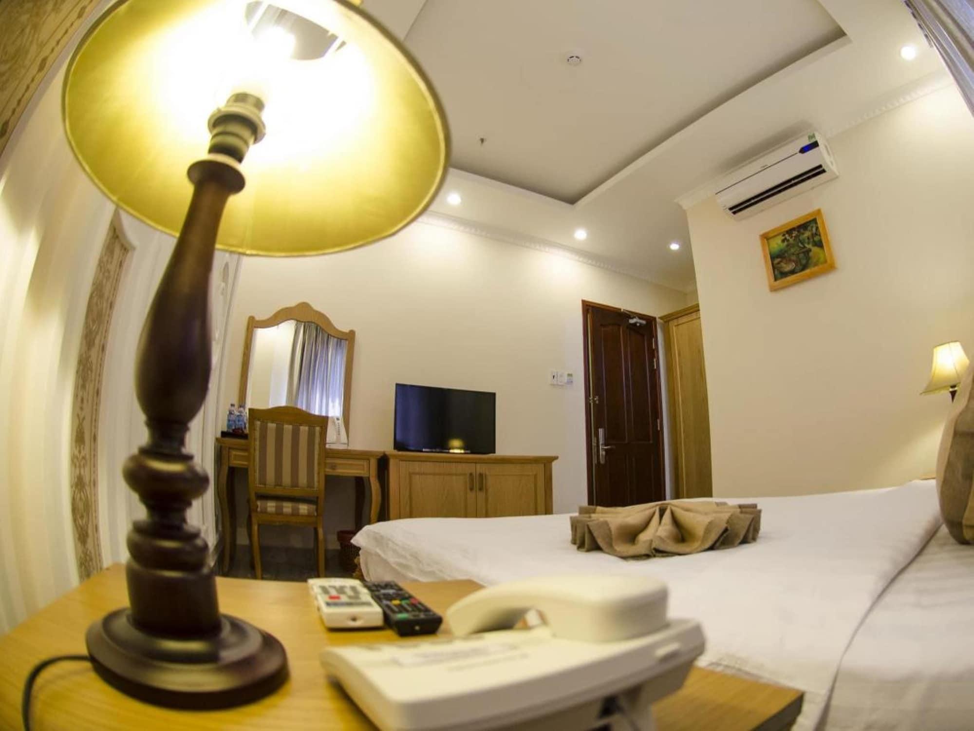 Madella Hotel Cần Thơ Zewnętrze zdjęcie