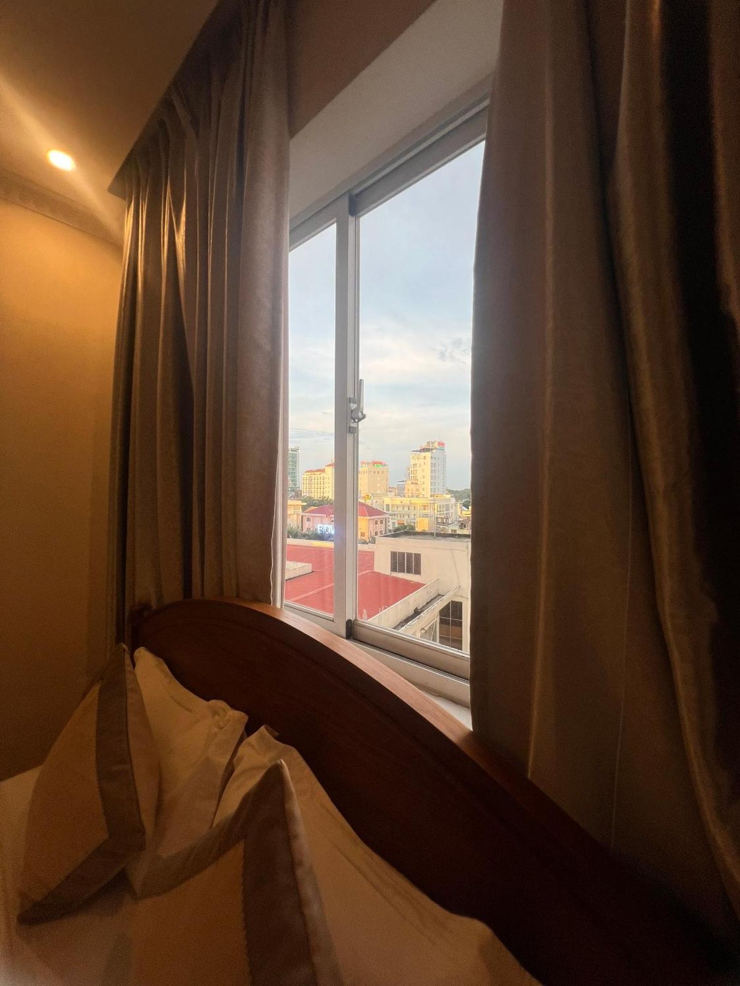 Madella Hotel Cần Thơ Zewnętrze zdjęcie